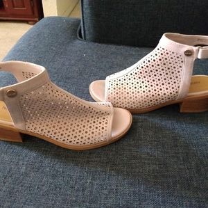 Women's Shoes